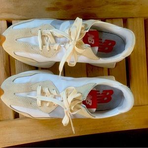New Balance Men’s white running shoes